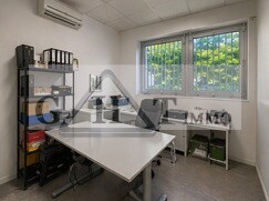 Industrial in Torcy for sale - Interior Photo - Image 3 of 6