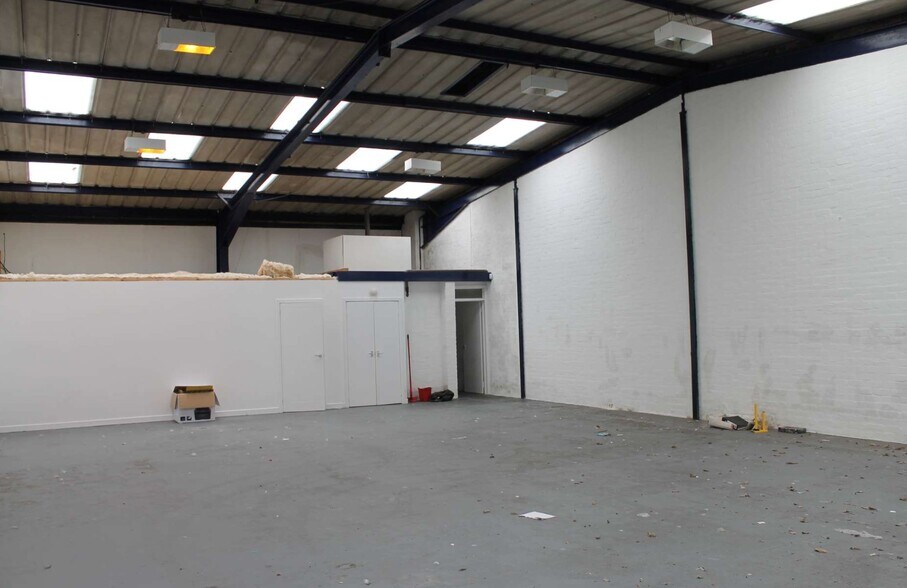 2-10 Napier Ct, Cumbernauld à louer - Photo intérieure - Image 2 de 10