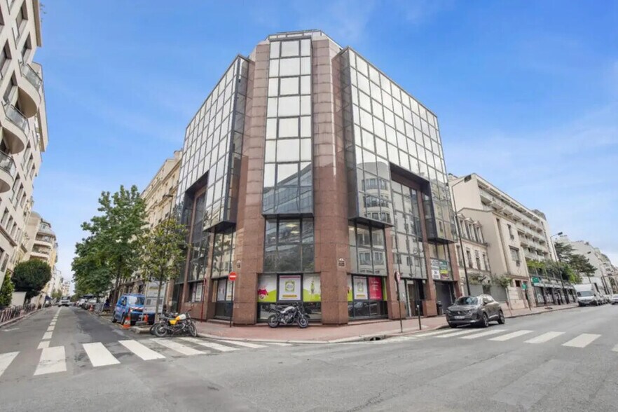 38 Rue De Villiers, Levallois-Perret for sale - Building Photo - Image 1 of 3