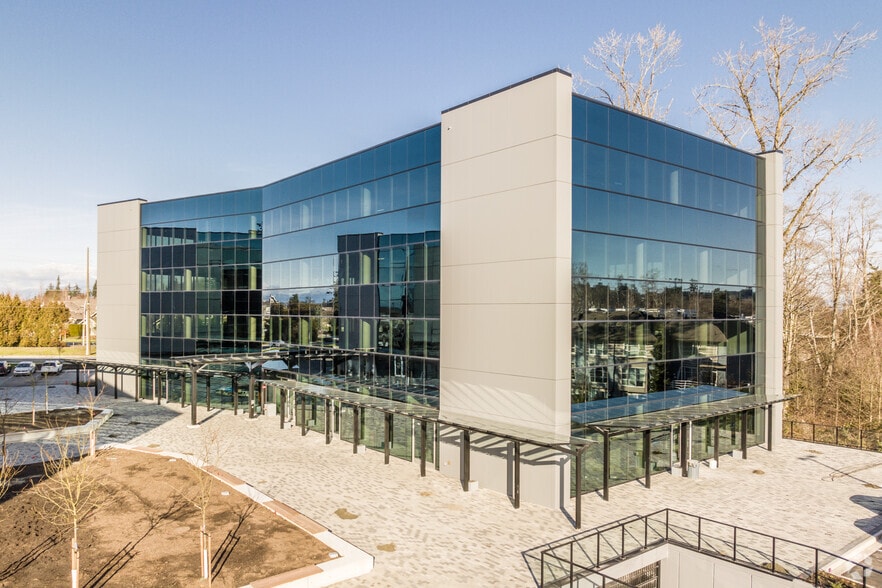 15350 Croydon Dr, Surrey, BC for lease - Building Photo - Image 1 of 6