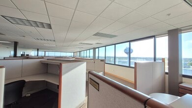 251 Progress Way, Waunakee, WI for lease Interior Photo- Image 1 of 8