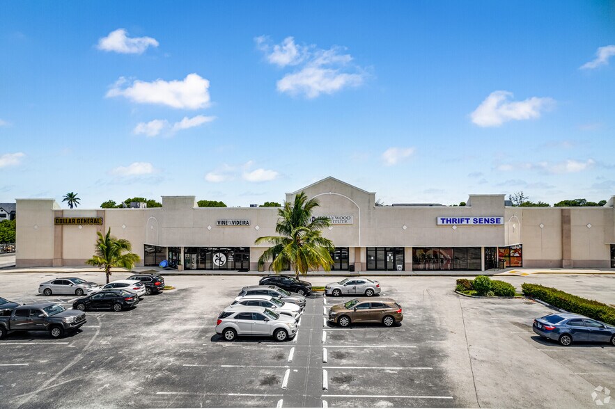 5000-5230 Coconut Creek Pky, Margate, FL à louer - Photo du bâtiment - Image 3 de 6