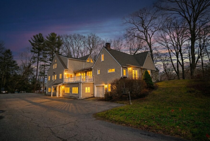 569 Main St, Monroe, CT à vendre - Photo du bâtiment - Image 2 de 14