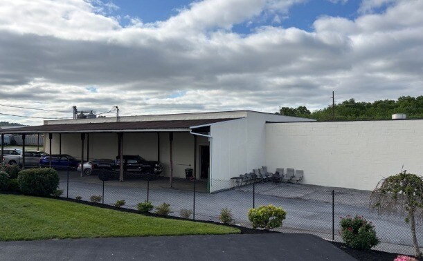 2590 Monroe St, York, PA à vendre - Photo du bâtiment - Image 2 de 12