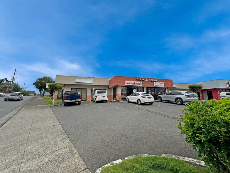 45-1151 Kamehameha Hwy, Kāneohe, HI for lease - Building Photo - Image 1 of 2