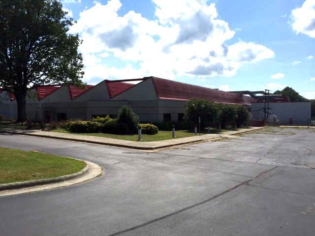 1803 N Main St, Roxboro, NC for lease - Building Photo - Image 2 of 3