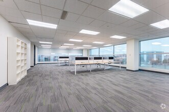 5500 N Service Rd, Burlington, ON à louer Photo intérieure- Image 2 de 5