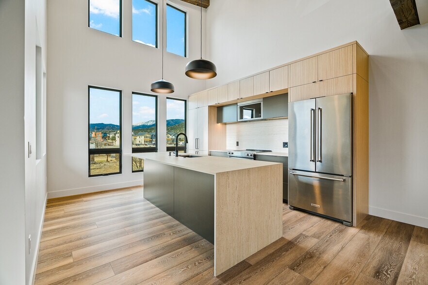 421 Chestnut St, Buena Vista, CO à vendre - Photo du bâtiment - Image 3 de 50