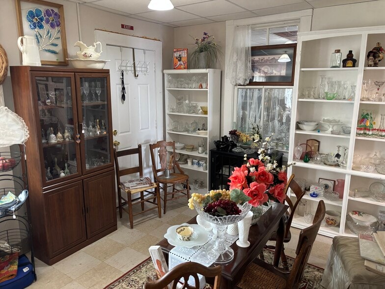 9201 Prescott Ave, Manassas, VA à vendre - Photo du bâtiment - Image 2 de 20