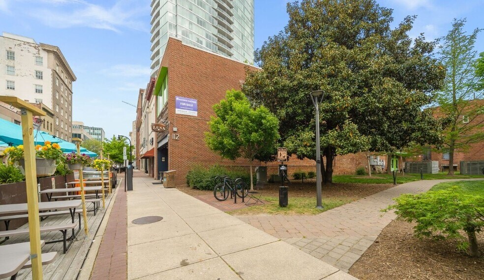 112 W Main St, Durham, NC à vendre - Photo du bâtiment - Image 3 de 20