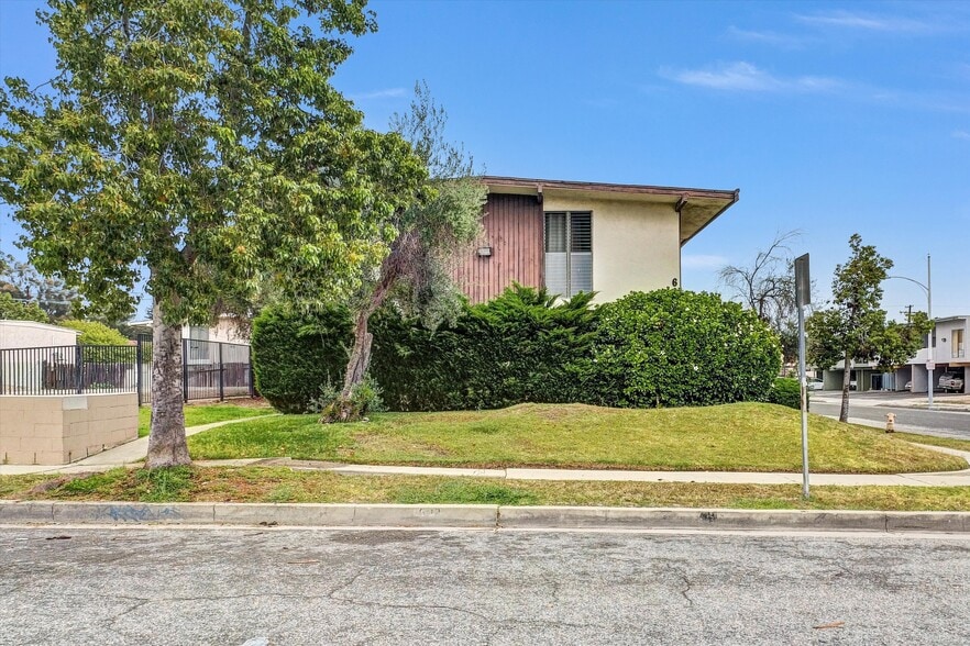602 Cedarglen Dr, Azusa, CA for sale - Building Photo - Image 2 of 17