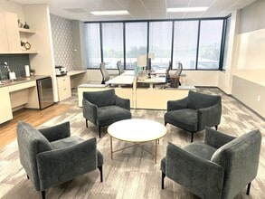 6575 West Loop South, Bellaire, TX for lease Interior Photo- Image 1 of 6