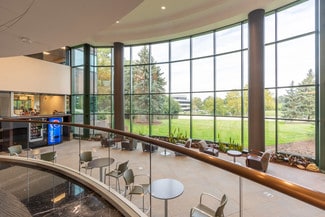 Plus de détails pour 801 Warrenville Rd, Lisle, IL - Bureau à louer