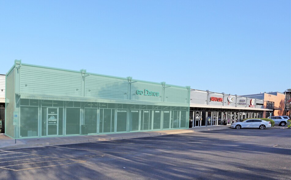 4477 S Lamar Blvd, Austin, TX à louer - Photo du bâtiment - Image 3 de 7