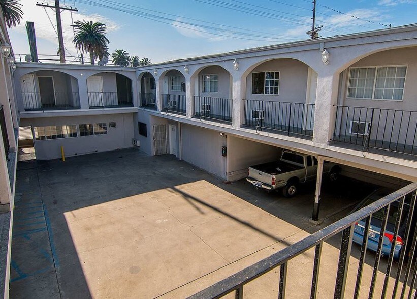 4905 W Adams Blvd, Los Angeles, CA à vendre - Autre - Image 3 de 66