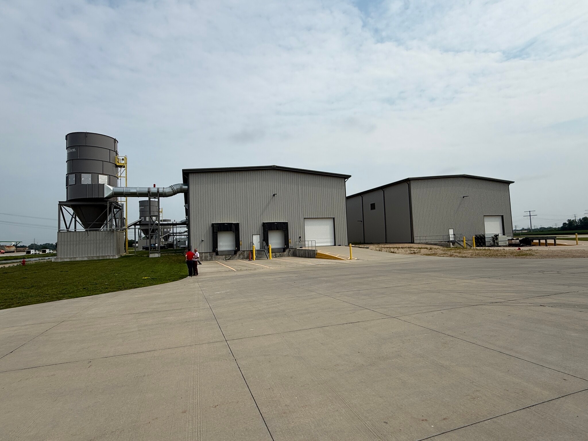 2420 Lefebure Rd, Fairfax, IA for lease Primary Photo- Image 1 of 9
