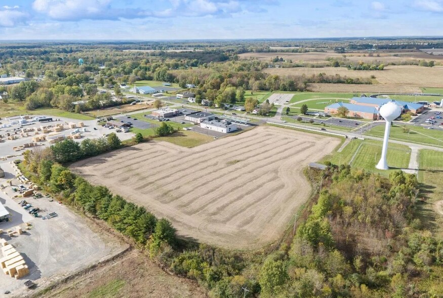 950-B Cherry, Blanchester, OH à vendre - Photo du bâtiment - Image 2 de 3