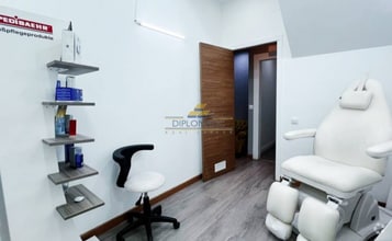 Retail in Madrid, Madrid for lease Interior Photo- Image 2 of 4