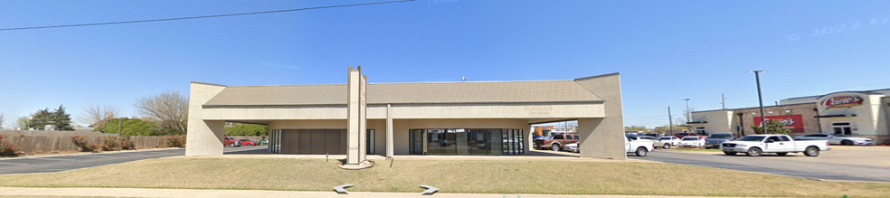 3625 W Main St, Norman, OK for lease - Building Photo - Image 2 of 4