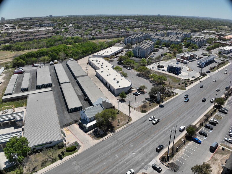 8666 Huebner Rd, San Antonio, TX for lease - Matterport Community - Image 2 of 17