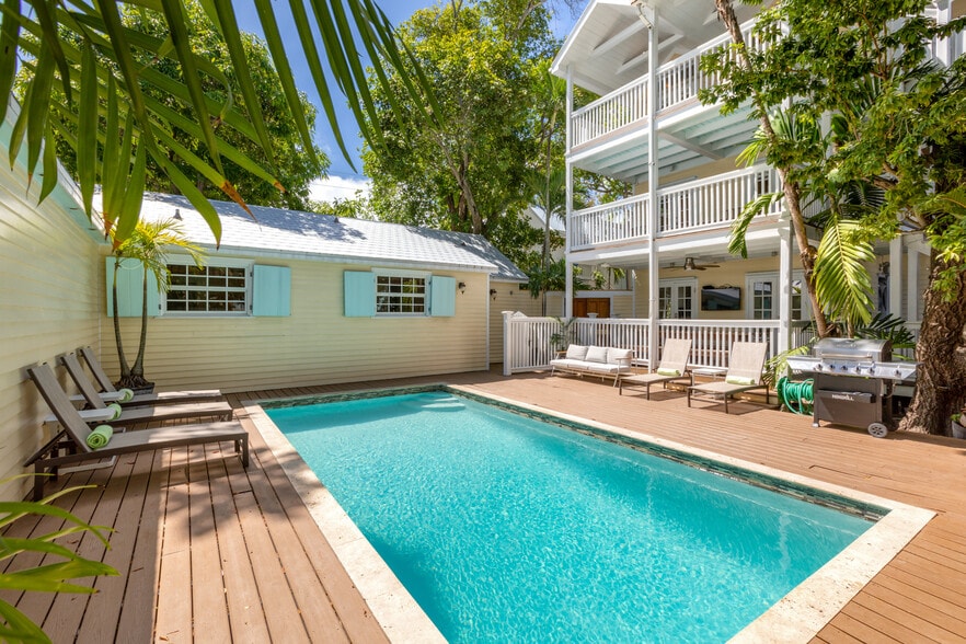 525 Simonton St, Key West, FL à vendre - Photo du bâtiment - Image 3 de 11