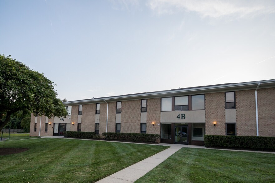 186 Princeton Hightstown Rd, West Windsor, NJ à louer - Photo du bâtiment - Image 3 de 12