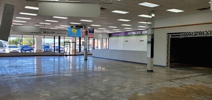 406-546 Plaza Ct, Sand Springs, OK for lease Interior Photo- Image 2 of 5