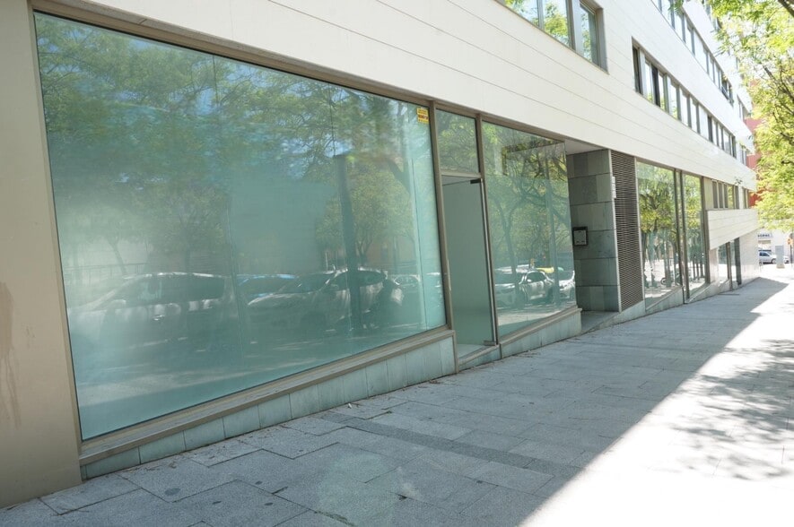 Immeuble residentiel dans L'Hospitalet de Llobregat, Barcelona à vendre - Photo intérieure - Image 2 de 2