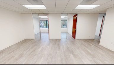 16830 Ventura Blvd, Encino, CA à louer Numérisation 3D de Matterport- Image 1 de 2