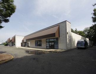 Plus de détails pour 221 Bull Hill Ln, West Haven, CT - Commerce de détail à louer