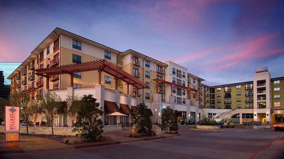 5301 Alpha Rd, Dallas, TX à louer - Photo du bâtiment - Image 2 de 26