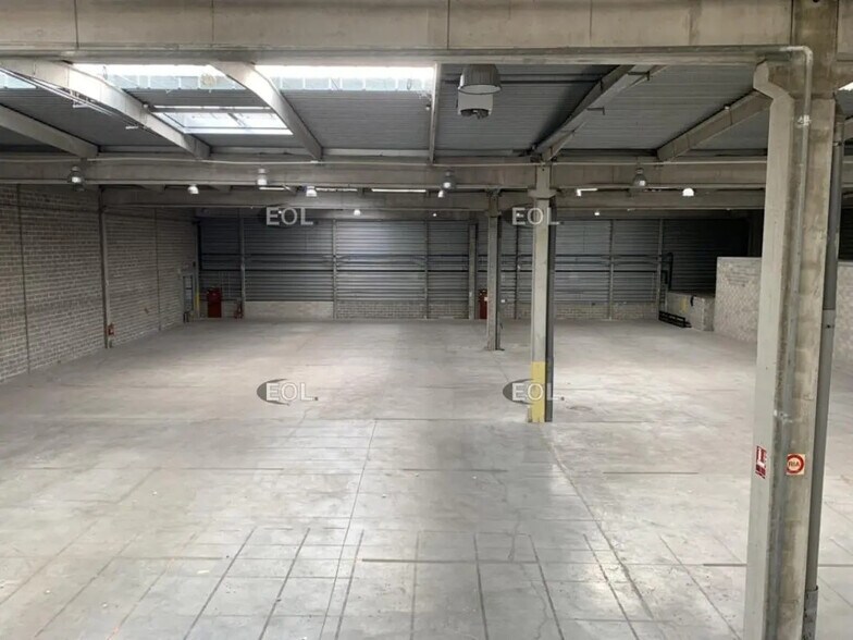 Industrial in Sucy-en-Brie for lease - Building Photo - Image 3 of 7
