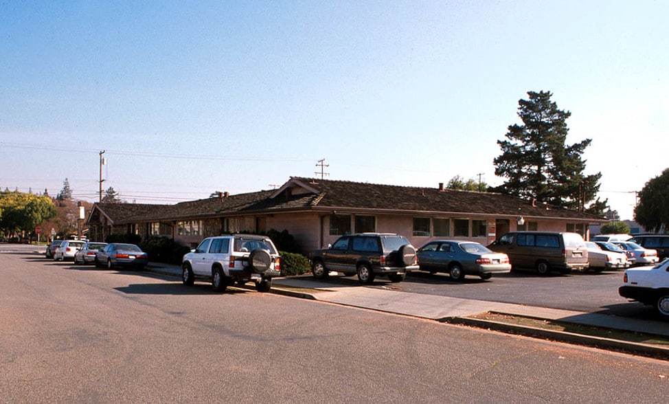 1610 Westwood Dr, San Jose, CA for lease - Building Photo - Image 2 of 3