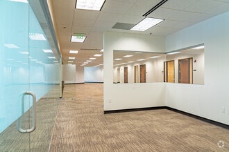 15401 Weston Pky, Cary, NC à louer Photo intérieure- Image 2 de 7