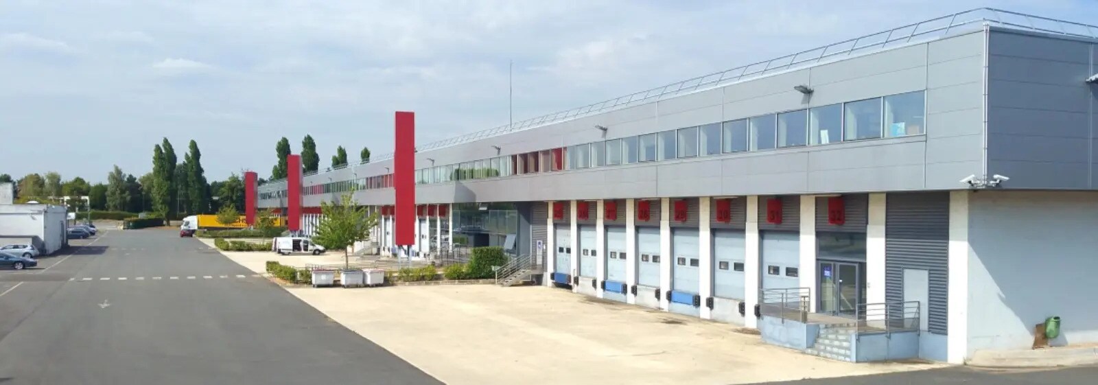 8-10 Avenue D'Oceanie, Les Ulis à louer Photo du bâtiment- Image 1 de 10