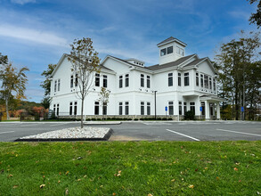 215 Elm St, Old Saybrook, CT for lease Building Photo- Image 1 of 7