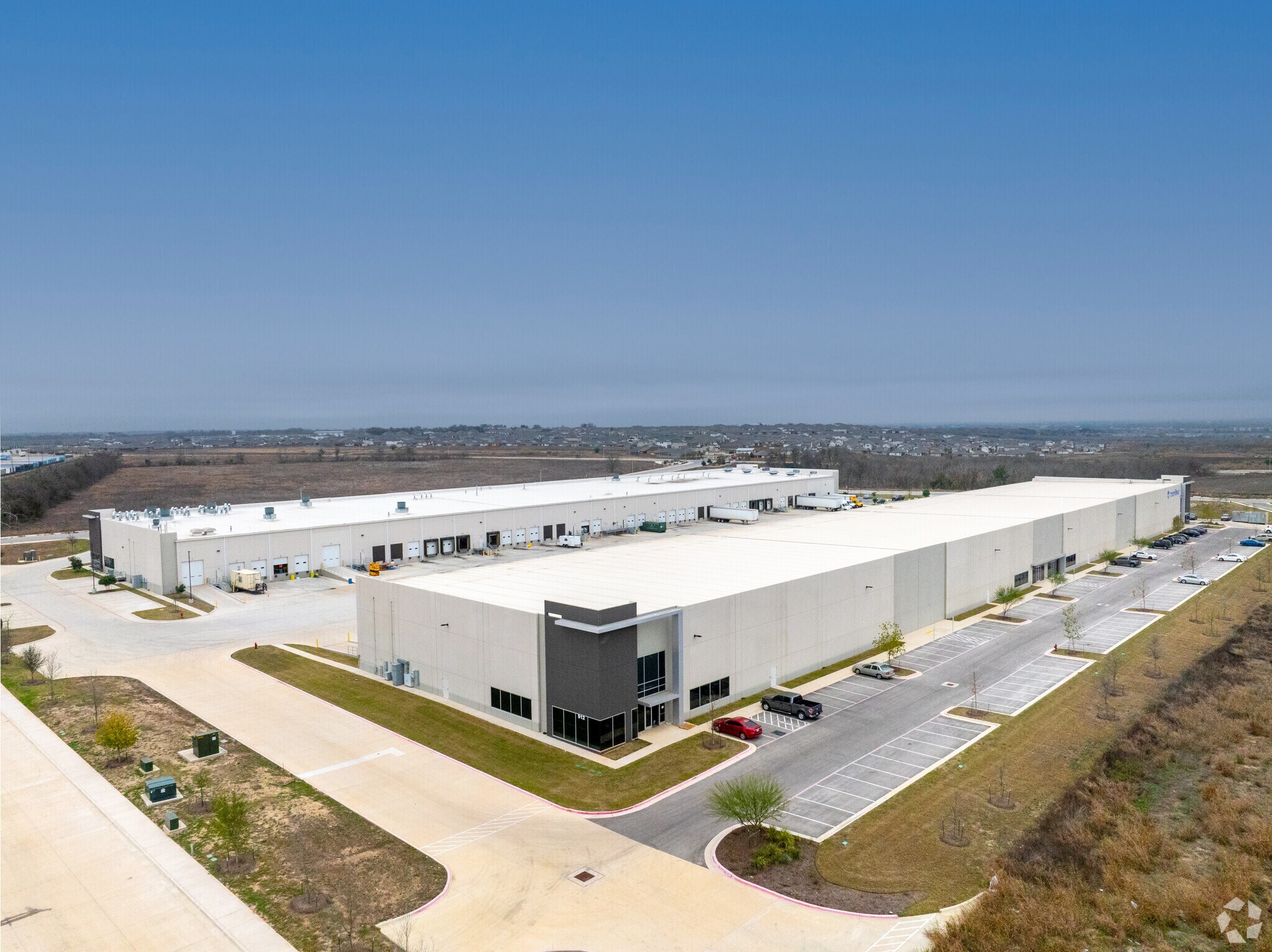 912 Flustern Rd, San Marcos, TX à louer Photo principale- Image 1 de 6