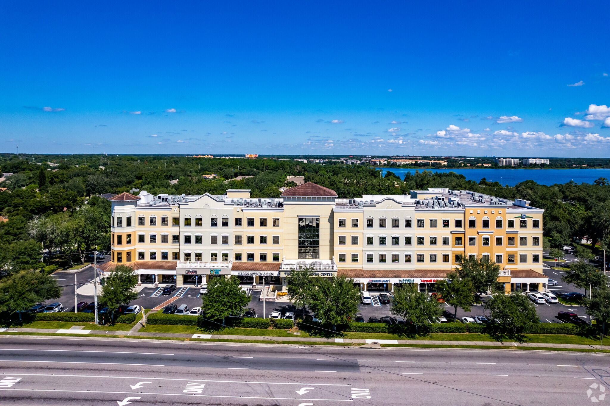 6735 Conroy Windermere Rd, Orlando, FL for lease Primary Photo- Image 1 of 56