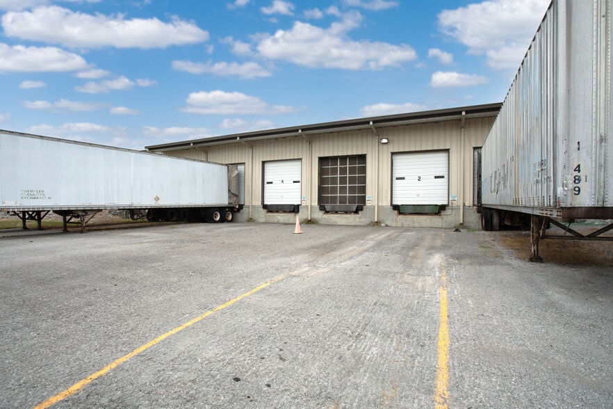 112 Tennessee Blvd, Watertown, TN for sale - Building Photo - Image 2 of 16