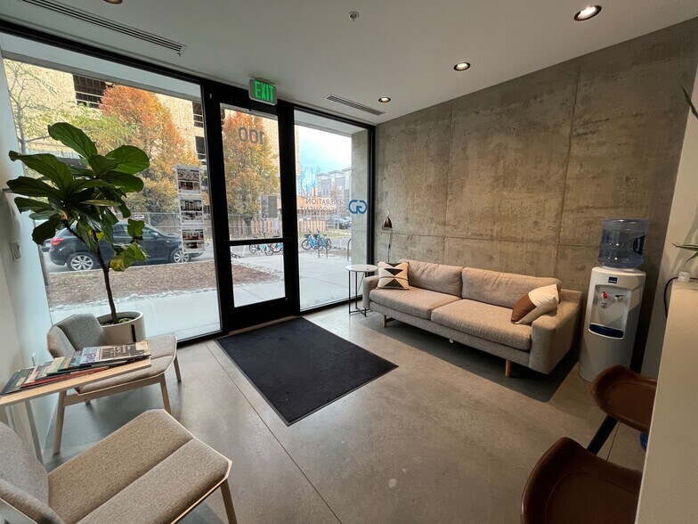 1790 Gaylord St, Denver, CO à louer - Photo du bâtiment - Image 3 de 14