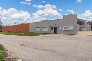 Plus de détails pour 3944 Auburn St, Rockford, IL - Industriel à louer
