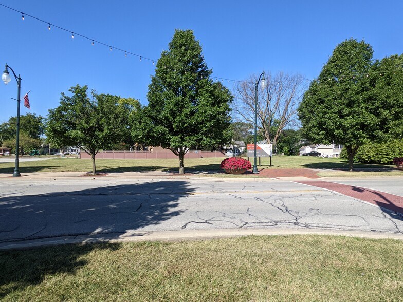 16052 S Park Ave, South Holland, IL à vendre - Photo du bâtiment - Image 2 de 11