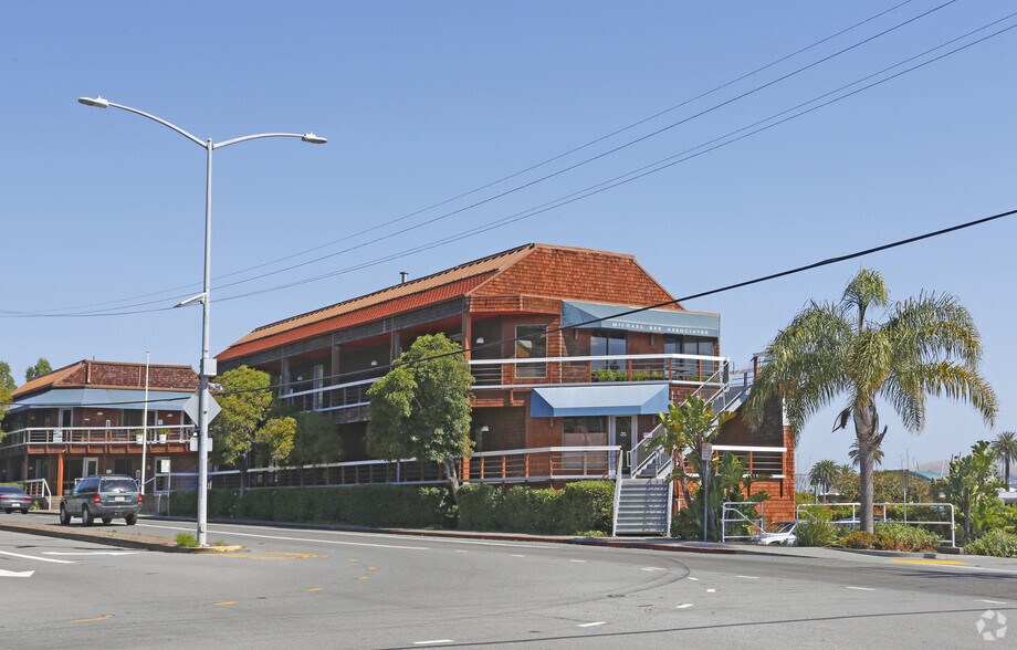 1750 Bridgeway, Sausalito, CA for lease - Primary Photo - Image 1 of 12