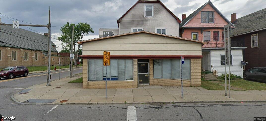 2018 Clinton St, Buffalo, NY à vendre Photo principale- Image 1 de 1