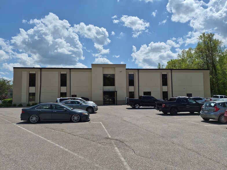 3135 16th Street Rd, Huntington, WV for lease - Building Photo - Image 2 of 10