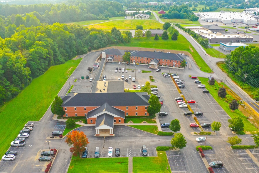 803 Meyers Baker Rd, London, KY for sale - Primary Photo - Image 1 of 35