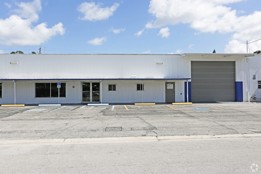 1266 28th Ave, Bradenton, FL for lease - Building Photo - Image 2 of 22