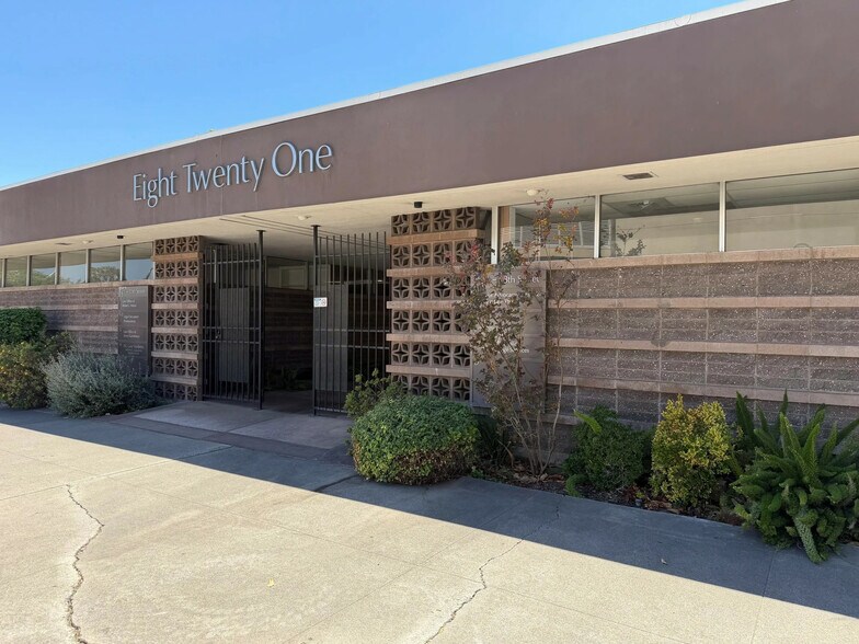 821 13th St, Modesto, CA à louer - Photo du bâtiment - Image 1 de 10