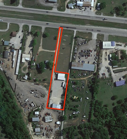 2122 E Highway 199, Springtown, TX à vendre - Photo du bâtiment - Image 2 de 5