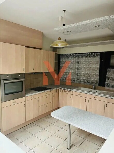 Office in Conflans-Sainte-Honorine for lease - Interior Photo - Image 3 of 10